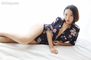 MyGirl Vol.332: Model 栗子 Riz (42 photos)