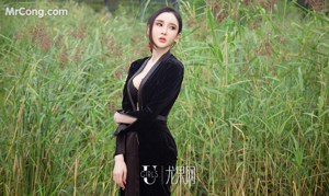 UGIRLS - Ai You Wu App No. 1238: Model A Yi Nu Er Wa Ya (阿依 努尔瓦娅) (35 photos)